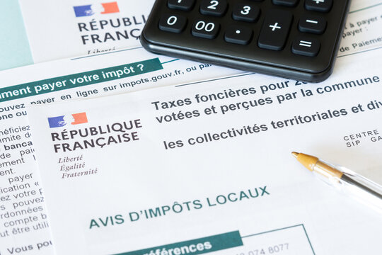 Taxes fonci&egrave;res. Avis d'imp&ocirc;ts locaux.