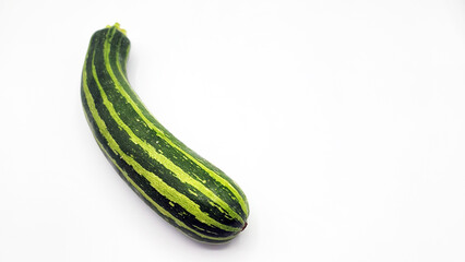 縞模様のズッキーニ・緑色／striped zucchini green／줄무늬 모양의 호박, 녹색