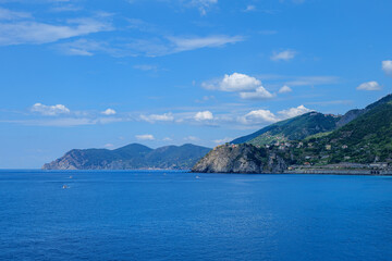 Naklejka premium Ligurian shore, Cinque Terre italy