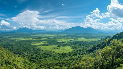Obraz premium A panoramic view of Khao Yai National Park from a popular viewpoint in Korat.