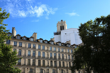 Maisons mitoyennes à Paris rue François Miron