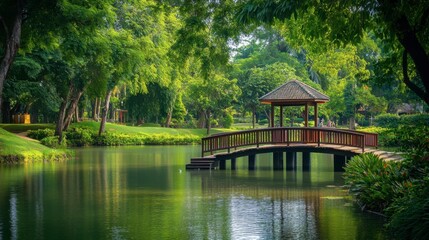 Obraz premium The peaceful atmosphere of Mueang Nakhon Ratchasima Public Park, with lush green landscapes.