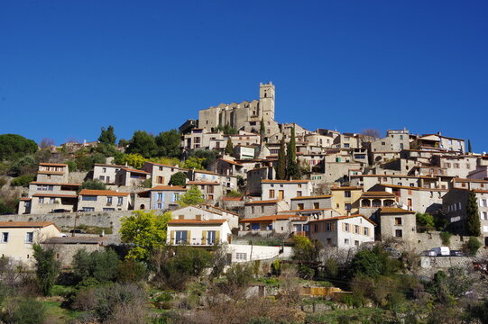 village m&eacute;di&eacute;val de Eus dans les Pyr&eacute;n&eacute;es Orientales, sud de france