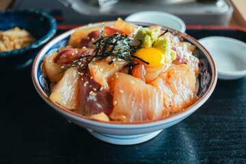 氷見の海鮮丼