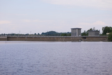 Naklejka premium Blick auf die Rappbodetalsperre vom Stausee aus