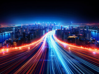 Obraz premium Großstadt bei Nacht mit leuchtenden Spurstreifen und Silhouetten