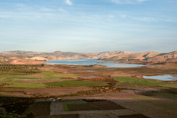 Obraz premium Lake and farm landscape in northern Morocco