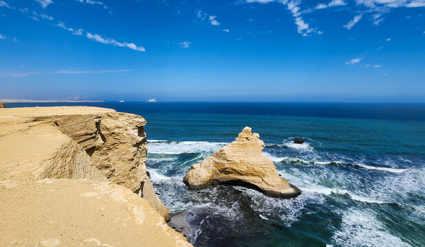 CLIFF TO THE SEA. PARACAS CATHEDRAL. PARACAS NATIONAL RESERVE. PERU.