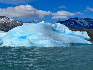 パタゴニア エル カラファテ ウプサラ氷河 アルゼンチン