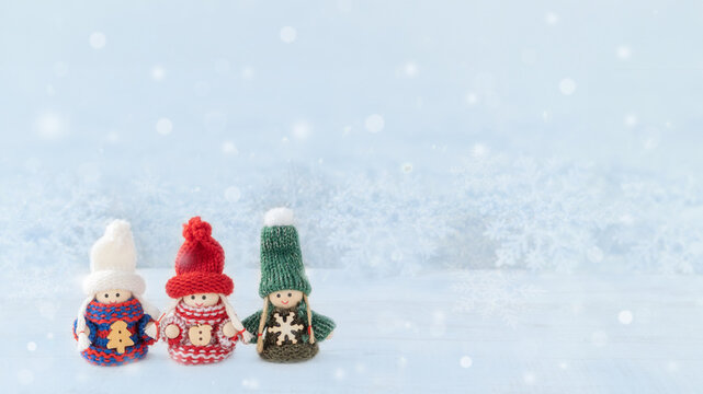 クリスマスの背景｜少女と雪の結晶