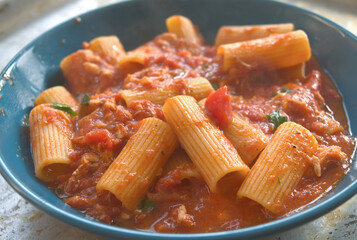 pasta with tomato sauce and tuna