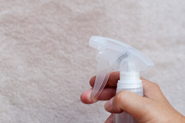 Step by step. How to create a decorative tissue paper vase. Step 2 from 12.