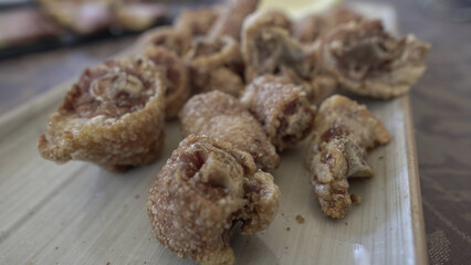 Rabo de cerdo frito cocinado típico en Albacete