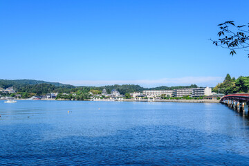 Naklejka premium 日本三景 松島の海岸を歩く 