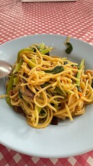 spaghetti with pesto sauce