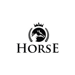 Fototapeta premium Elegant Horse Logo Design with Equine Silhouette in Lettering