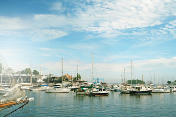 Fototapeta premium Boats in the harbor in downtown Camden Maine
