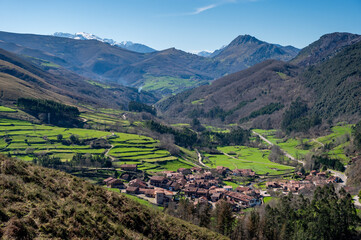Fototapeta premium Cantabria, Asomada del Ribero viewpoint.