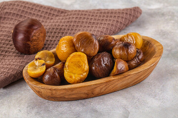 Roasted sweet natural organic shestnut