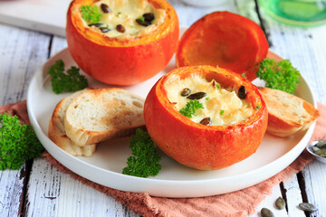 Gefüllte Kürbisse