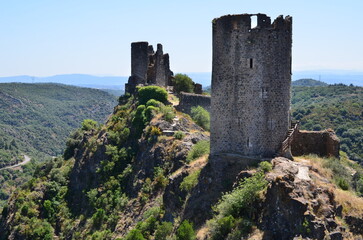RUINES DES CH&Acirc;TEAUX  CATHARES DE LASTOURS XII -XIII &eacute;me SI&Egrave;CLE