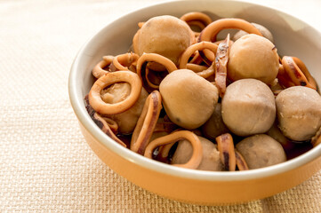 里芋とイカの煮物