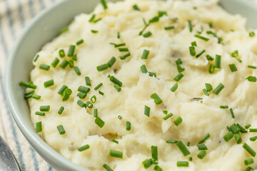 Homemade Chive and Garlic Mashed Potatoes