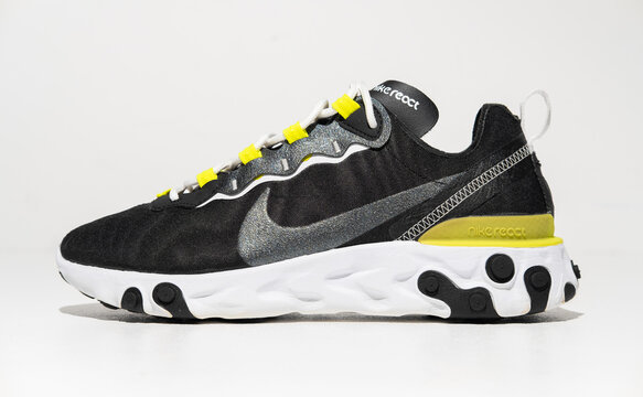 nike react lemon venom