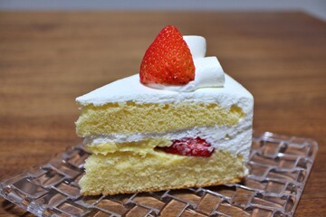 Japanese strawberry shortcake (layer cake)