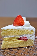 Japanese strawberry shortcake (layer cake)