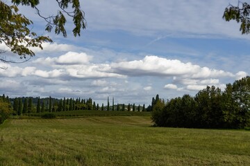 nuvole nel cielo franciacorta lombardia italia