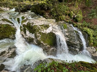 The Šunik water grove or waterfalls on the Lepenca stream (Bovec, Slovenia) - Der Sunik-Wasserhain oder Wasserfälle am Bach Lepenca (Bovec, Slowenien) - Šunikov vodni gaj v Lepeni (Bovec, Slovenija)