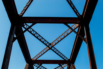 metal bridge 