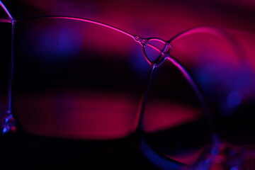 Red and purple fluid pattern, fluid background, plasma, fluid movement, red sphere, dark gloomy background, smooth moving, dark sci-fi art, deep colour