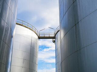 Oil storage tank In industrial areas. oil manufacturing products ready for transport and business. Crude oil storage plant For export factories in Asia Within the industrial plant. 