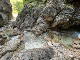 Mlinarica gorge or Mlinarica Canyon, Trenta (Triglav National Park, Slovenia) - Die Flussbetten von Mlinarica oder Tröge der Mlinarica, Trenta (Triglav-Nationalpark, Slowenien) - Korita Mlinarice