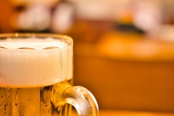 グラスに注いだビール