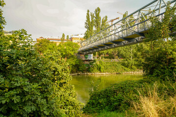 Fototapeta premium canal embankments in Vienna 