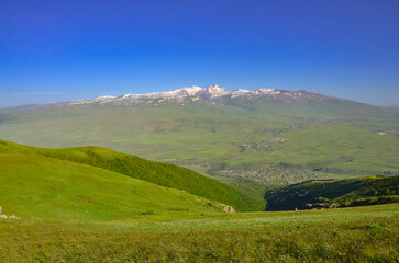 Naklejka premium scenic view of Aragats mountain from the summit of Mount Ara (Aragatsotn province, Armenia)