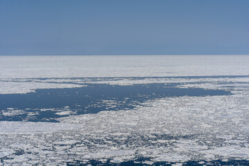 Drift ice in Hokkaido Japan © 善弘 石垣