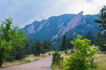 footpath along chautauqua trailhead and flatiron mountains
