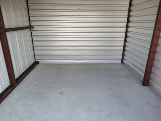 empty room with floor and wall