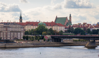 Obraz premium Charming Waterside of Warsaw's Old City, Poland