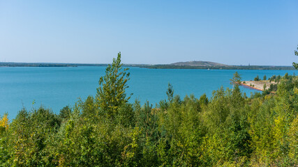 Der Störmthaler See bei Leipzig im Spätsommer