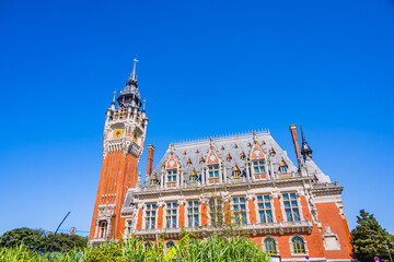 Obraz premium Le Beffroi de l'Hôtel de Ville de Calais