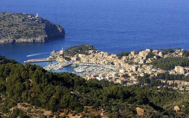 Obraz premium Port de Sóller, view from Mirador ses Barques, Majorca, Balearic Islands, Mediterranean Sea, Spain, Europe