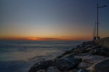 An atmospheric view of the sea, where the waves are washed away