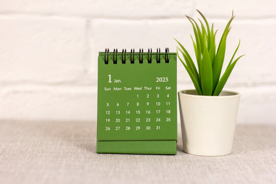 Hello, January. January 2025 planning calendar on your desktop.