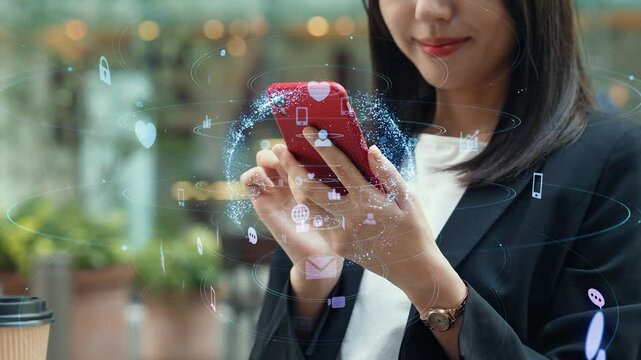 街でスマホを使う女性とソーシャルネットワーク