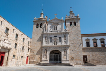 Obraz premium Majestosa Sé ou Catedral de Santa Maria de Viseu, um tesouro arquitetónico em Portugal